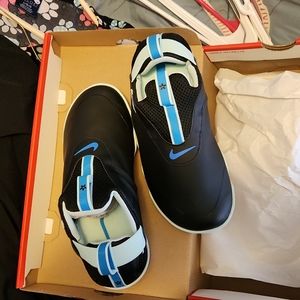 Nike Zoom Pulse Sneakers